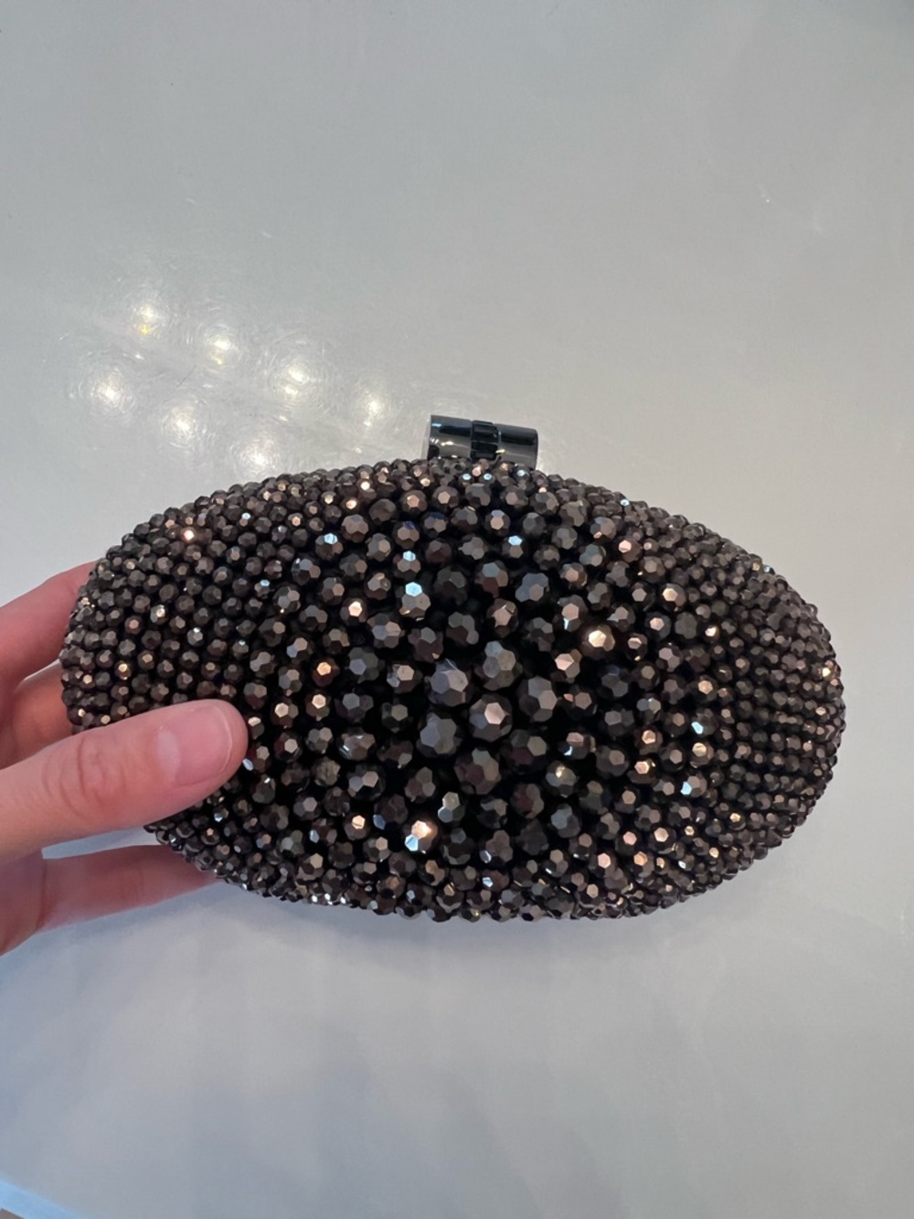 Sparkle Oval Crystal Clutch in Black